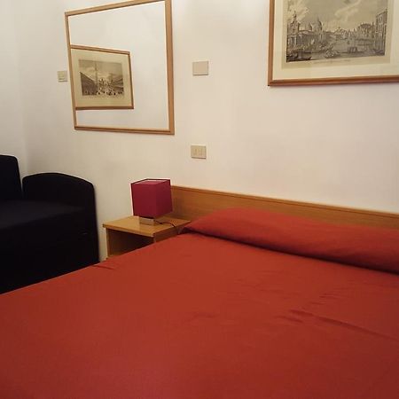 Bed and Breakfast Rialto1082 Венеція Екстер'єр фото